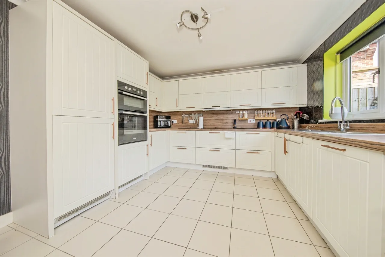 Crownfield Road, Glemsford, Sudbury, photo 9