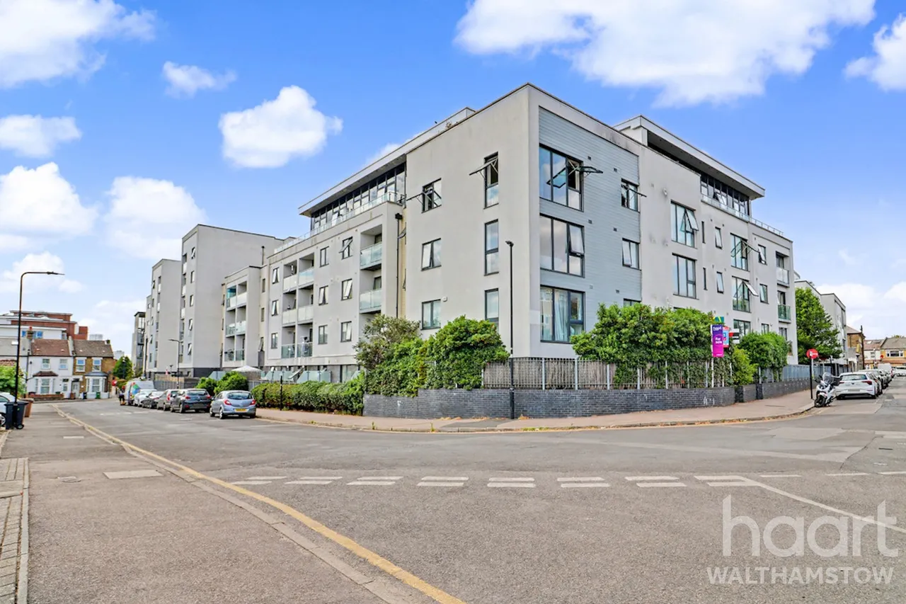1 bed flat for sale, Hillyfield, Walthamstow, E17