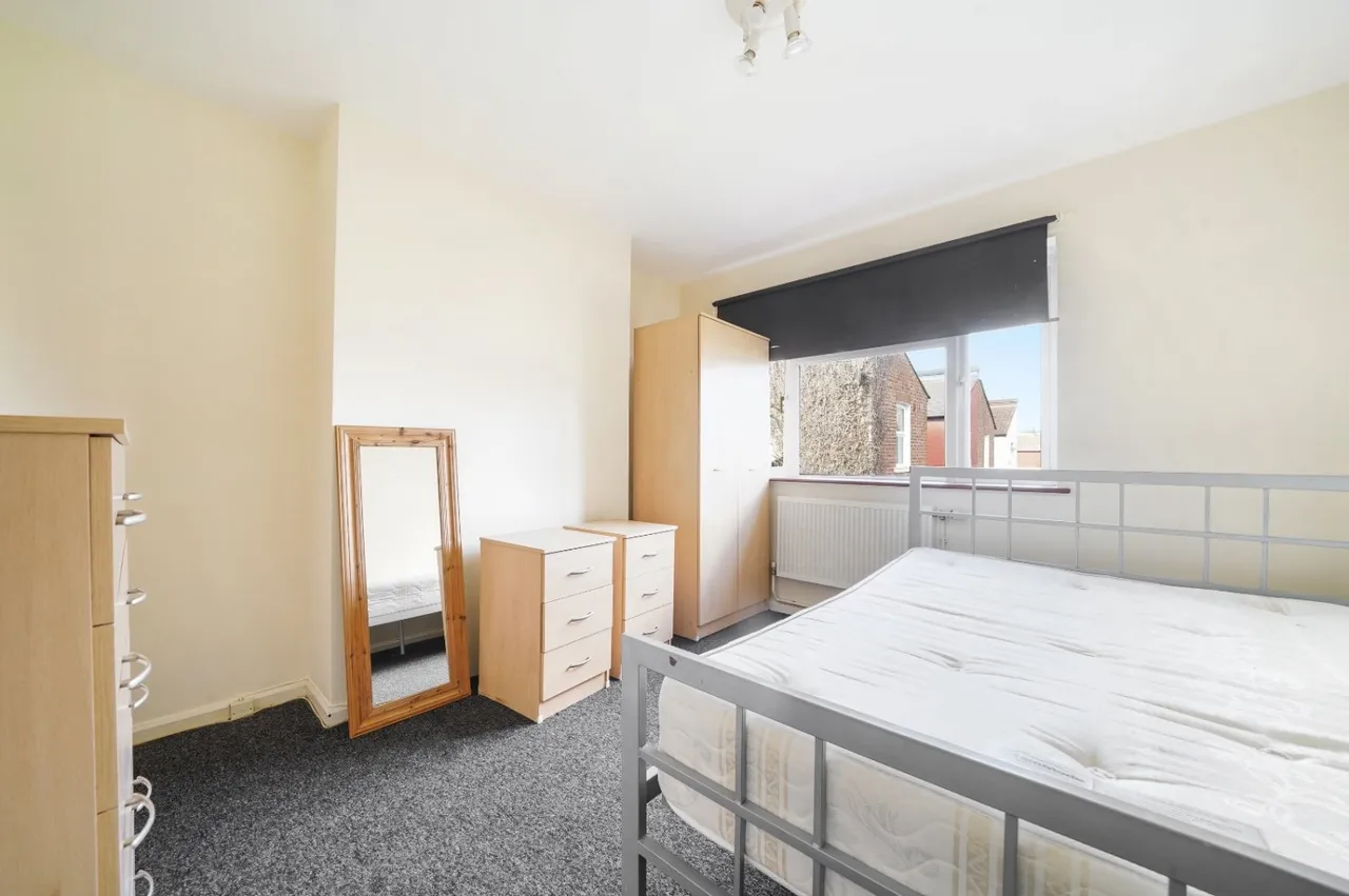 Ivy Road, London, NW2, photo 8