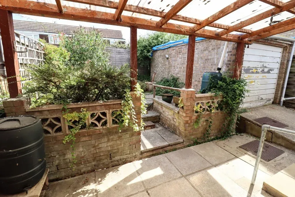Hunter Drive, Bletchley, Milton Keynes, Buckinghamshire, MK2 3LY, photo 10
