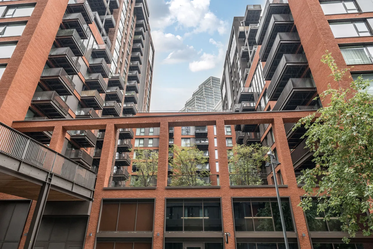 Embassy Gardens, SW11, photo 23