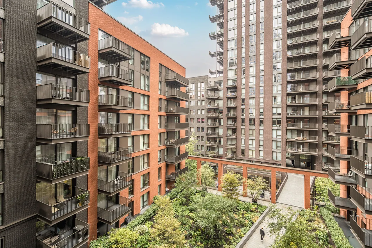 Embassy Gardens, SW11, photo 12