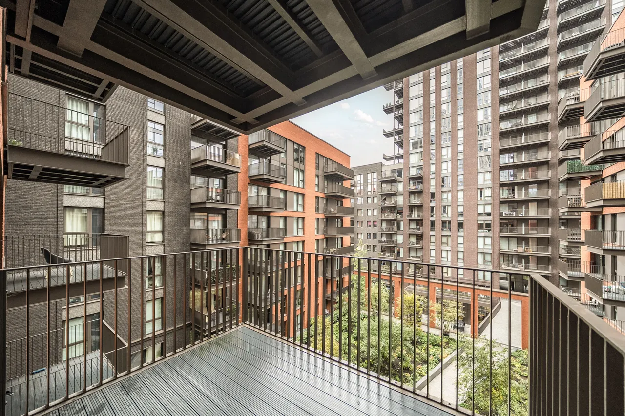 Embassy Gardens, SW11, photo 5