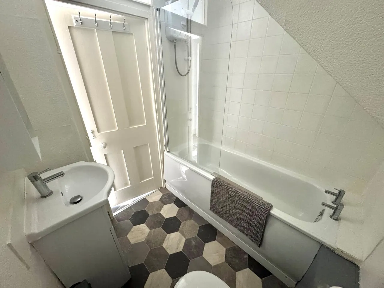 Greenbank Road, CH42, photo 8