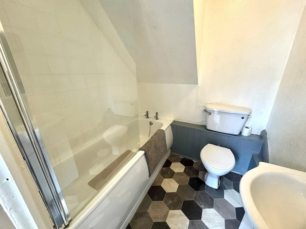 Greenbank Road, CH42, photo 7