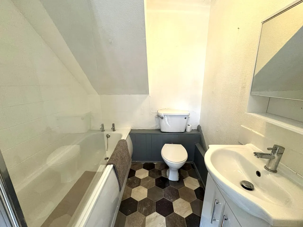 Greenbank Road, CH42, photo 6