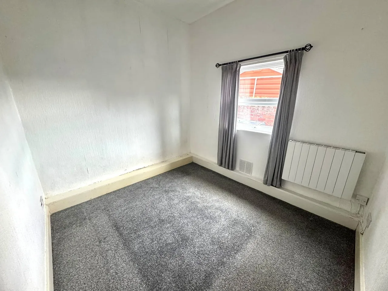 Greenbank Road, CH42, photo 4