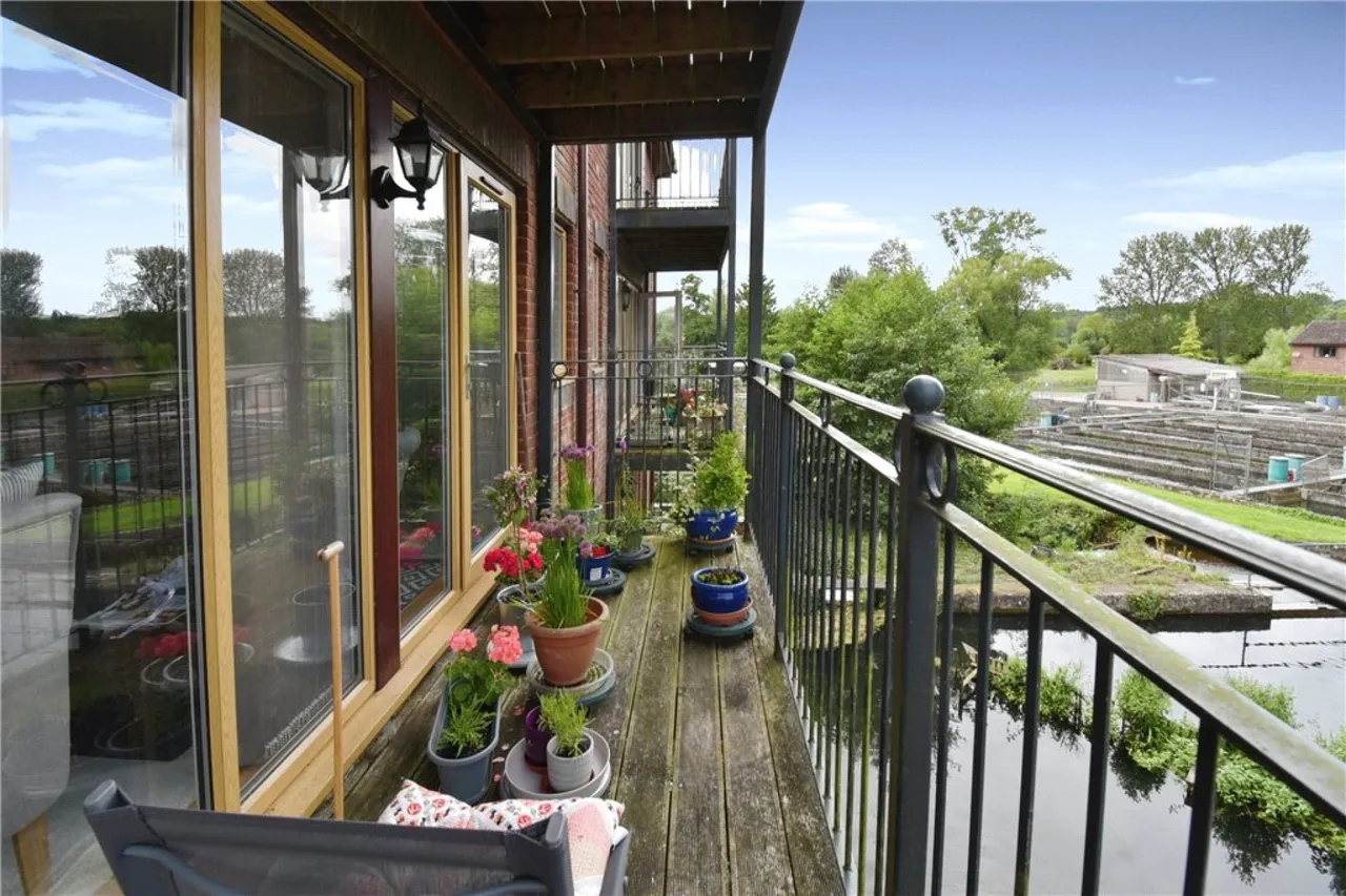 Hollman Drive, Romsey, SO51, photo 8