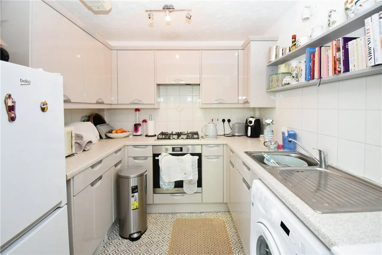 Hollman Drive, Romsey, SO51, photo 5