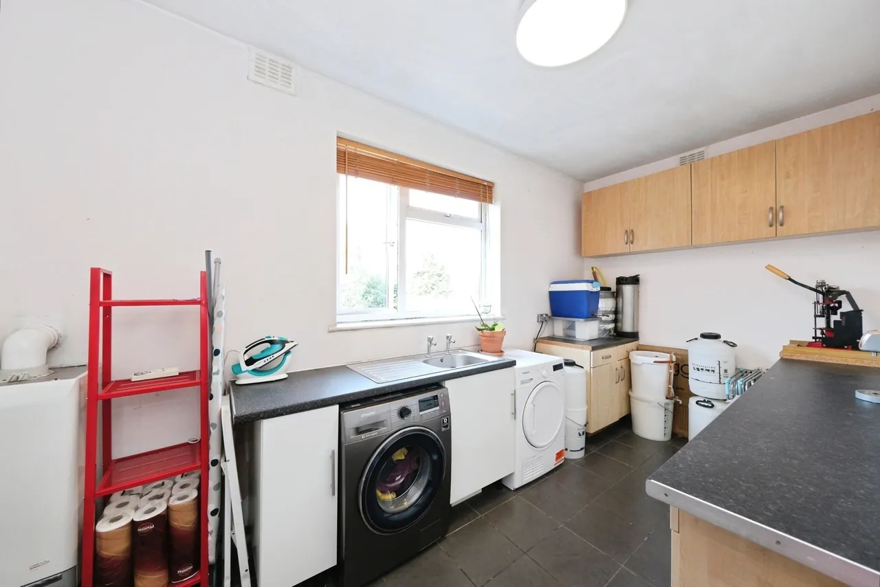 Prest Avenue, Meden Vale, Mansfield, Nottinghamshire, NG20, photo 24