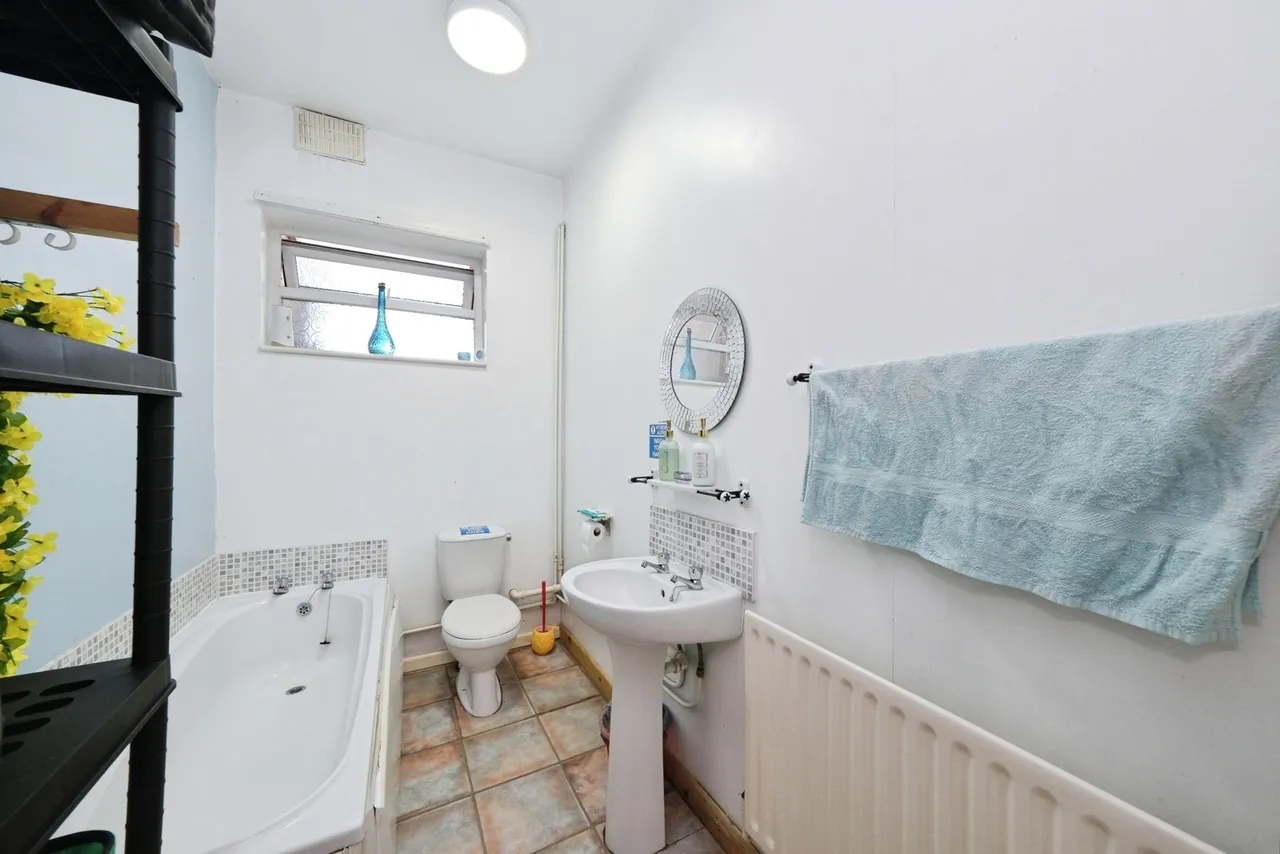 Prest Avenue, Meden Vale, Mansfield, Nottinghamshire, NG20, photo 23