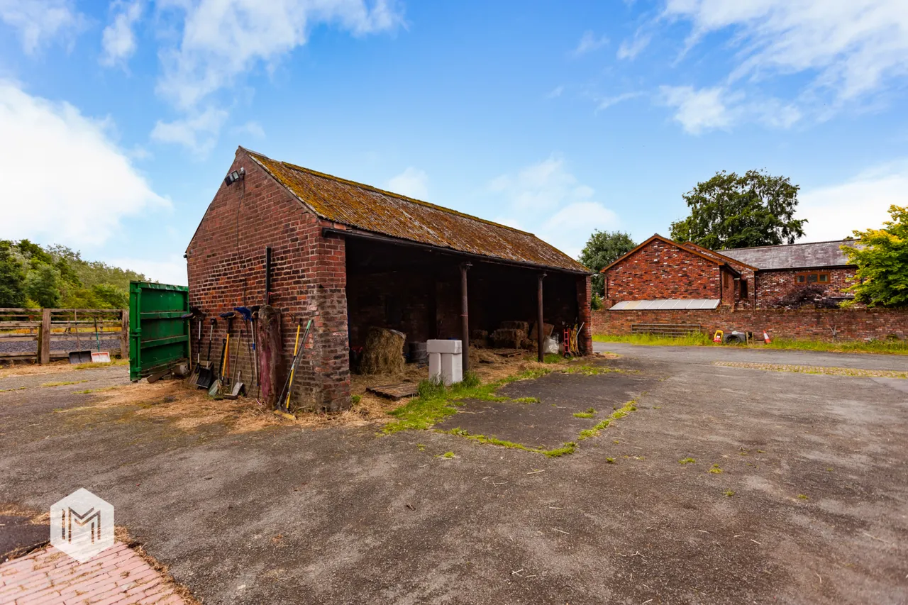 Bedford Lodge Farm Lodge Lane Manchester Road, Leigh, WN7 2NU, photo 18