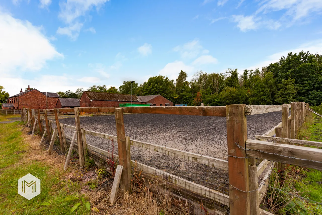 Bedford Lodge Farm Lodge Lane Manchester Road, Leigh, WN7 2NU, photo 19