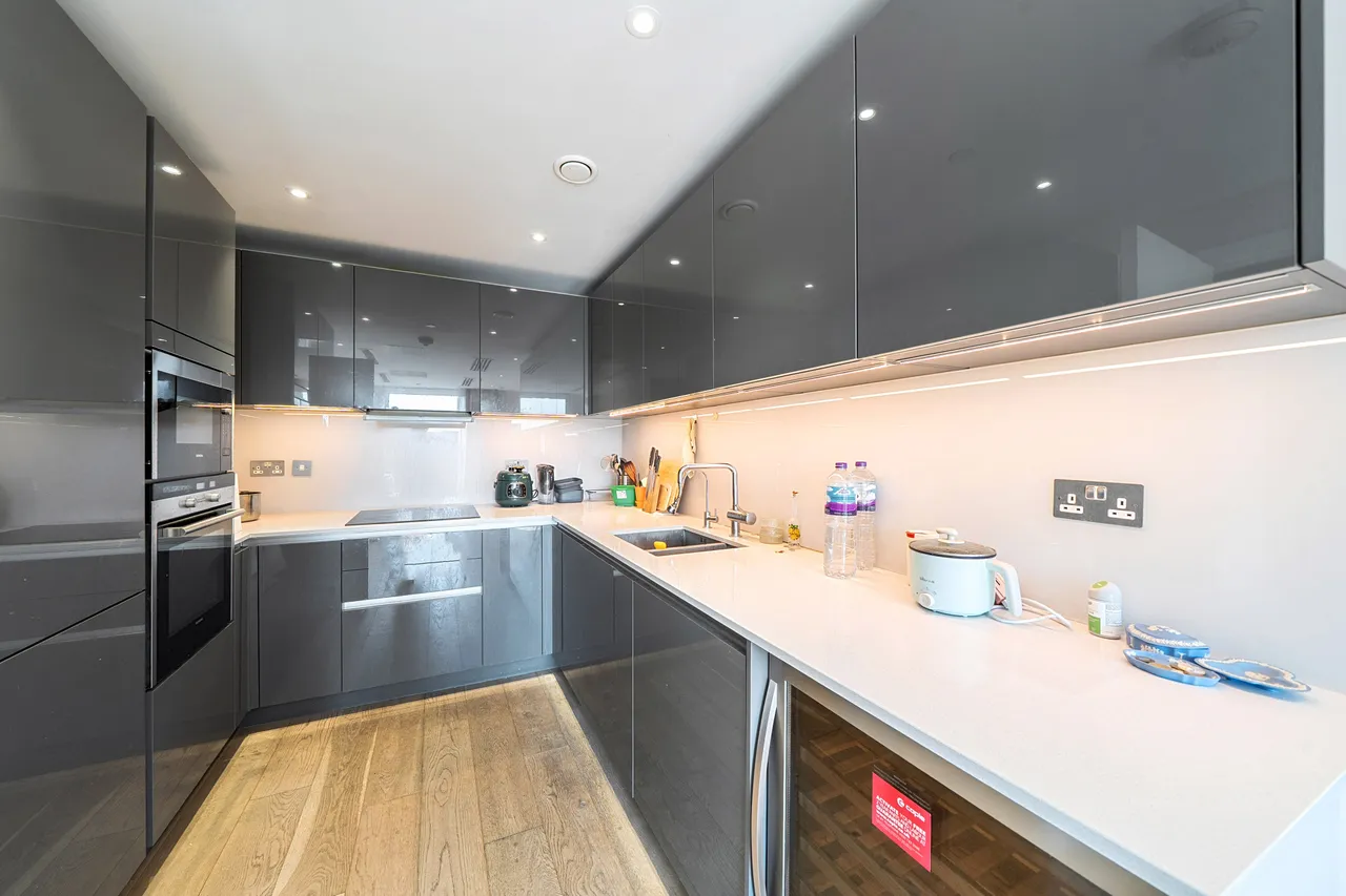 67 Westbourne Apartments, 5 Central Avenue, London, photo 3