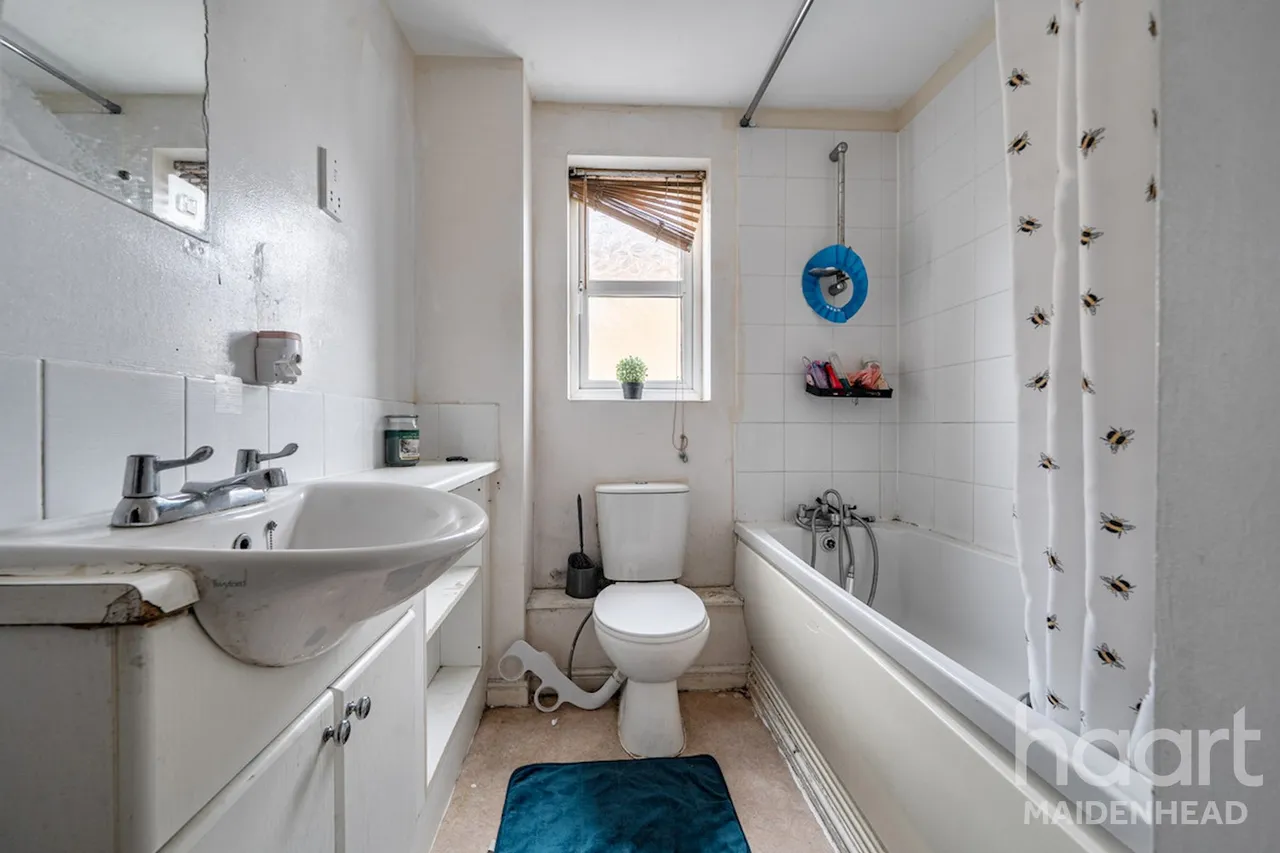 Cannon Gate, Slough, SL2, photo 6