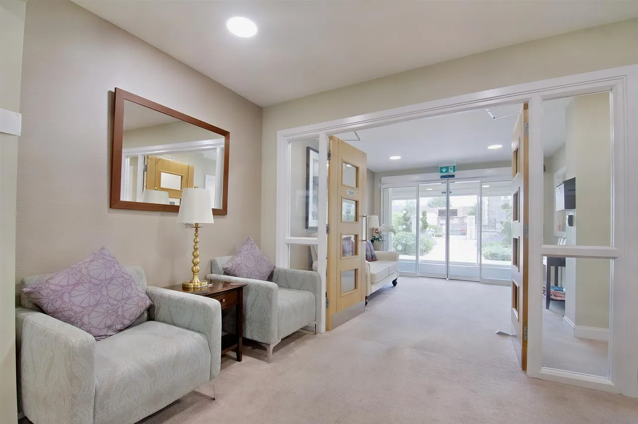 Broad Street, Staple Hill, BS16, photo 11