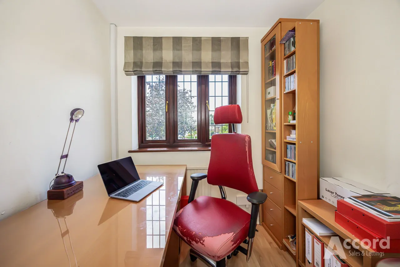 Clairvale, Hornchurch, RM11, photo 50