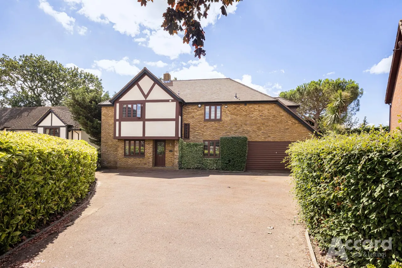 Clairvale, Hornchurch, RM11, photo 56