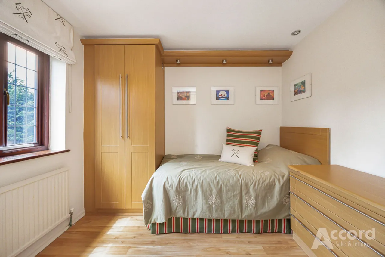 Clairvale, Hornchurch, RM11, photo 48