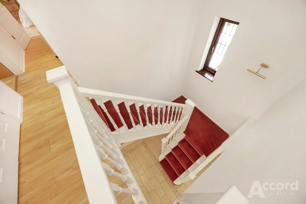 Clairvale, Hornchurch, RM11, photo 13