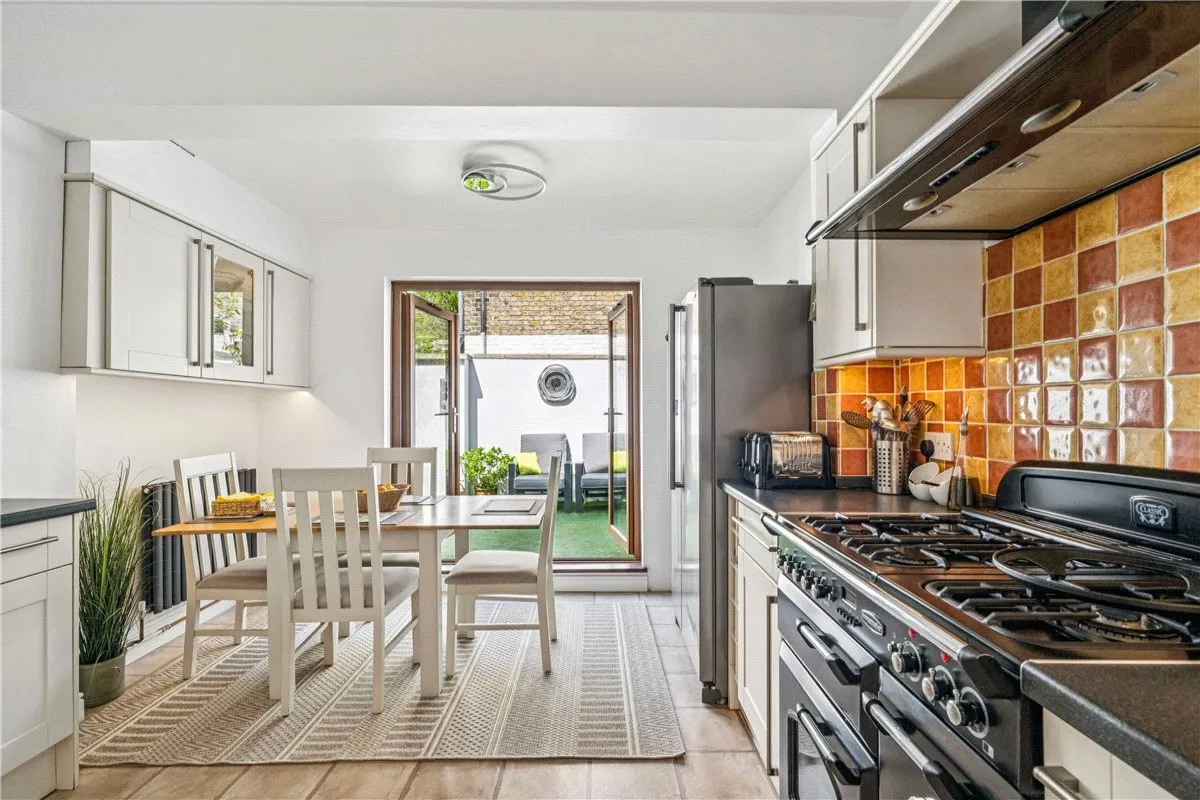 Lysia Street, London, SW6, photo 11