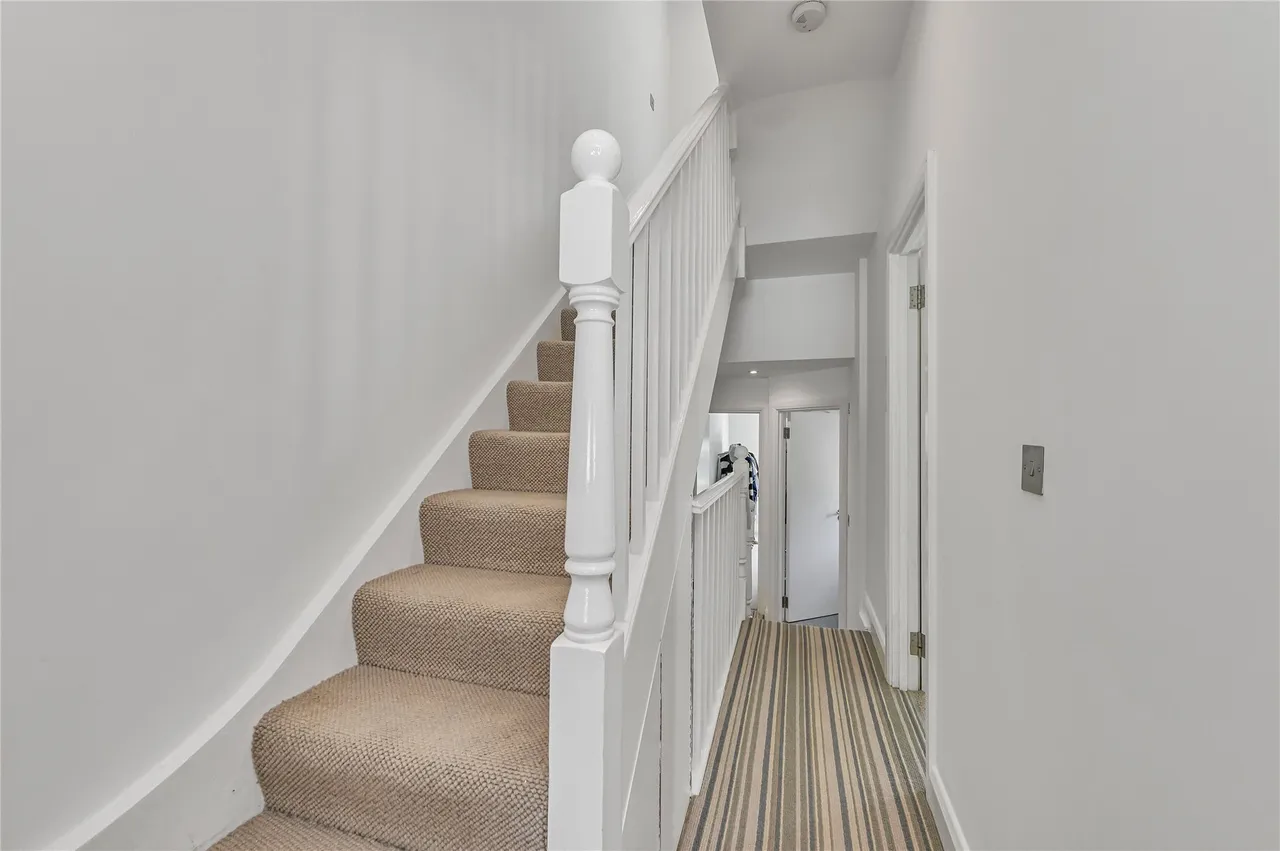 Cavendish Road, London, SW12, photo 16