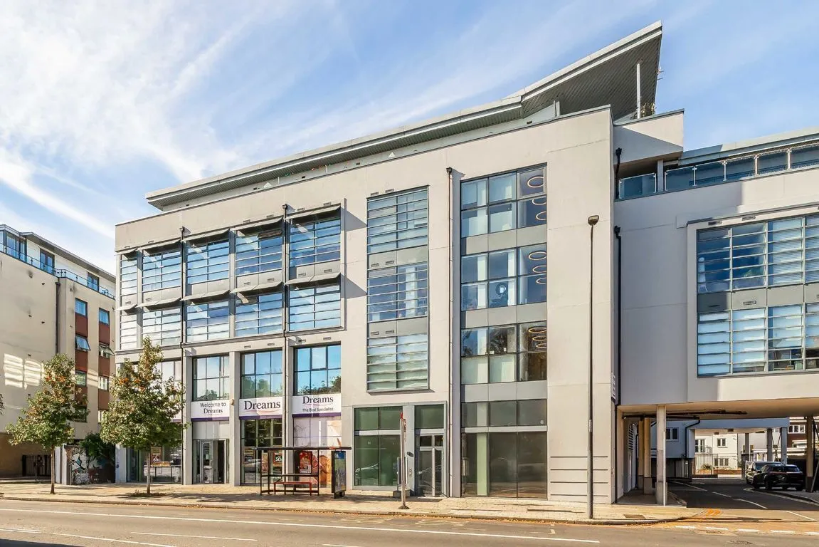 2 bed property for sale, Clapham Road, SW9