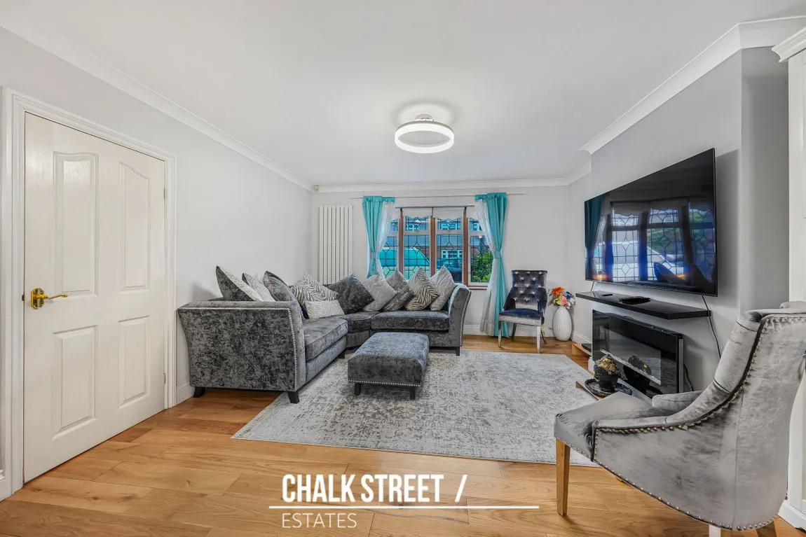 Dee Way, Romford, RM1 4UU, photo 7
