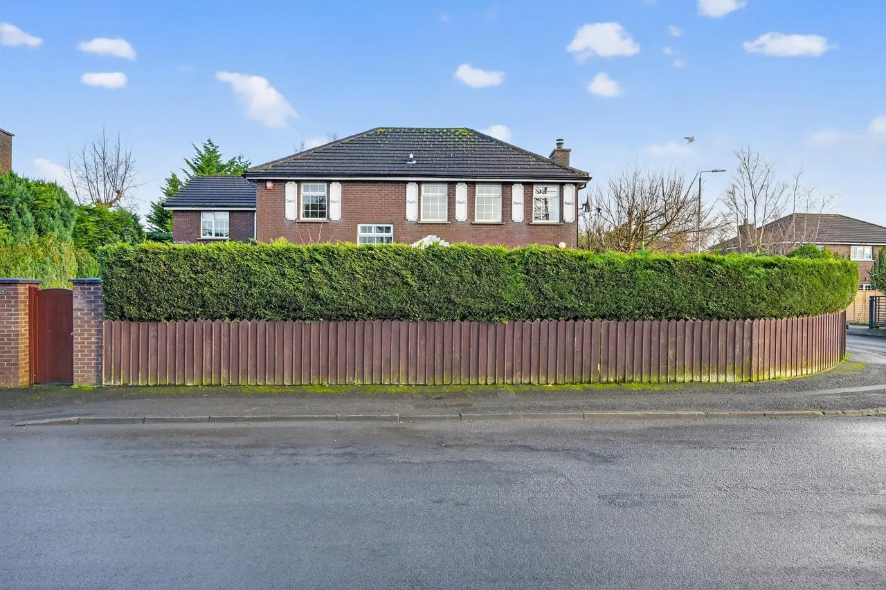 Old Forge Manor, Belfast, BT10, photo 3