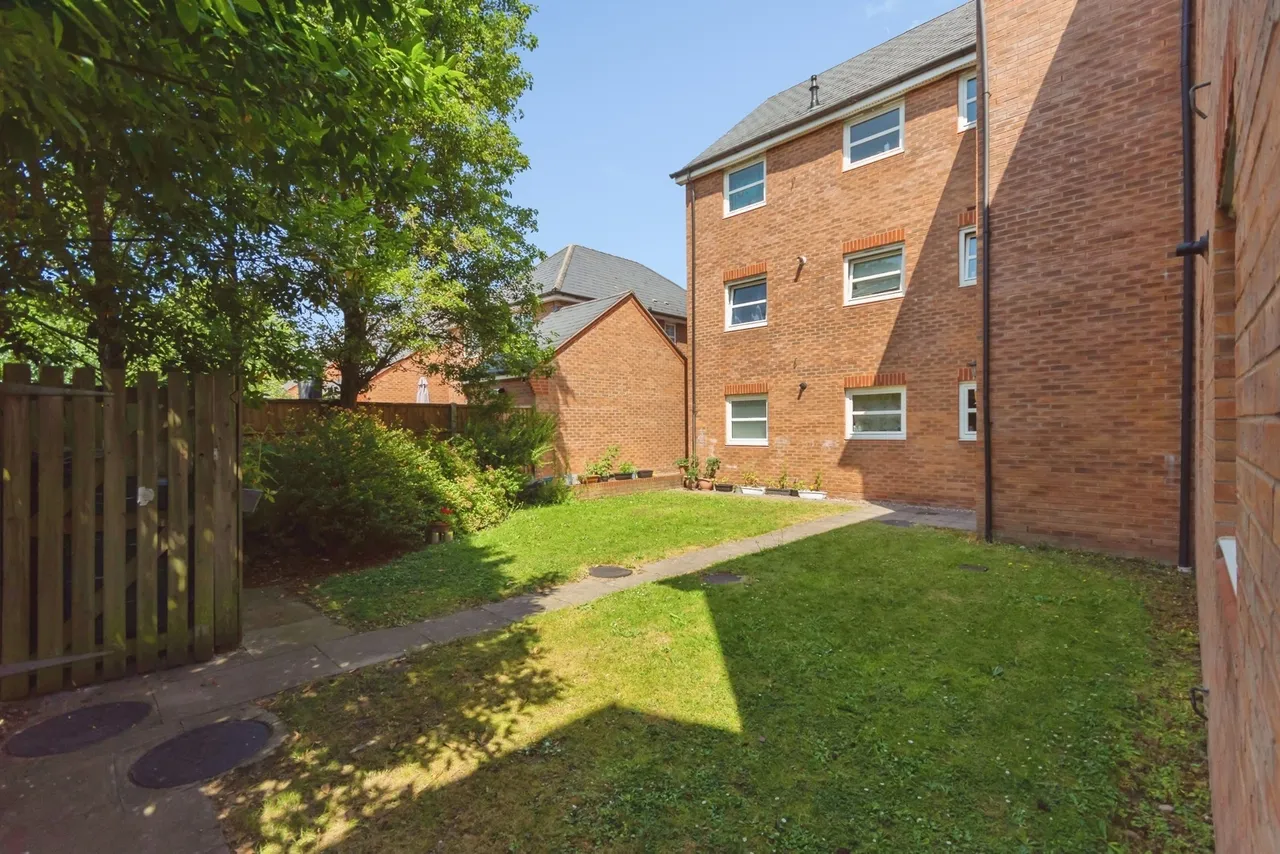 Vine Lane, Birmingham, West Midlands, B27, photo 13
