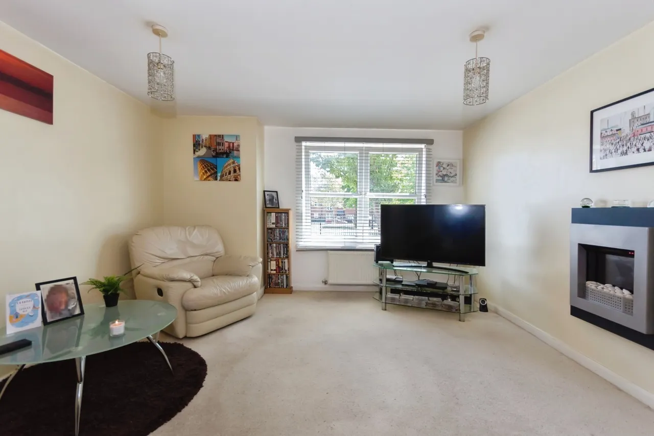 Vine Lane, Birmingham, West Midlands, B27, photo 3
