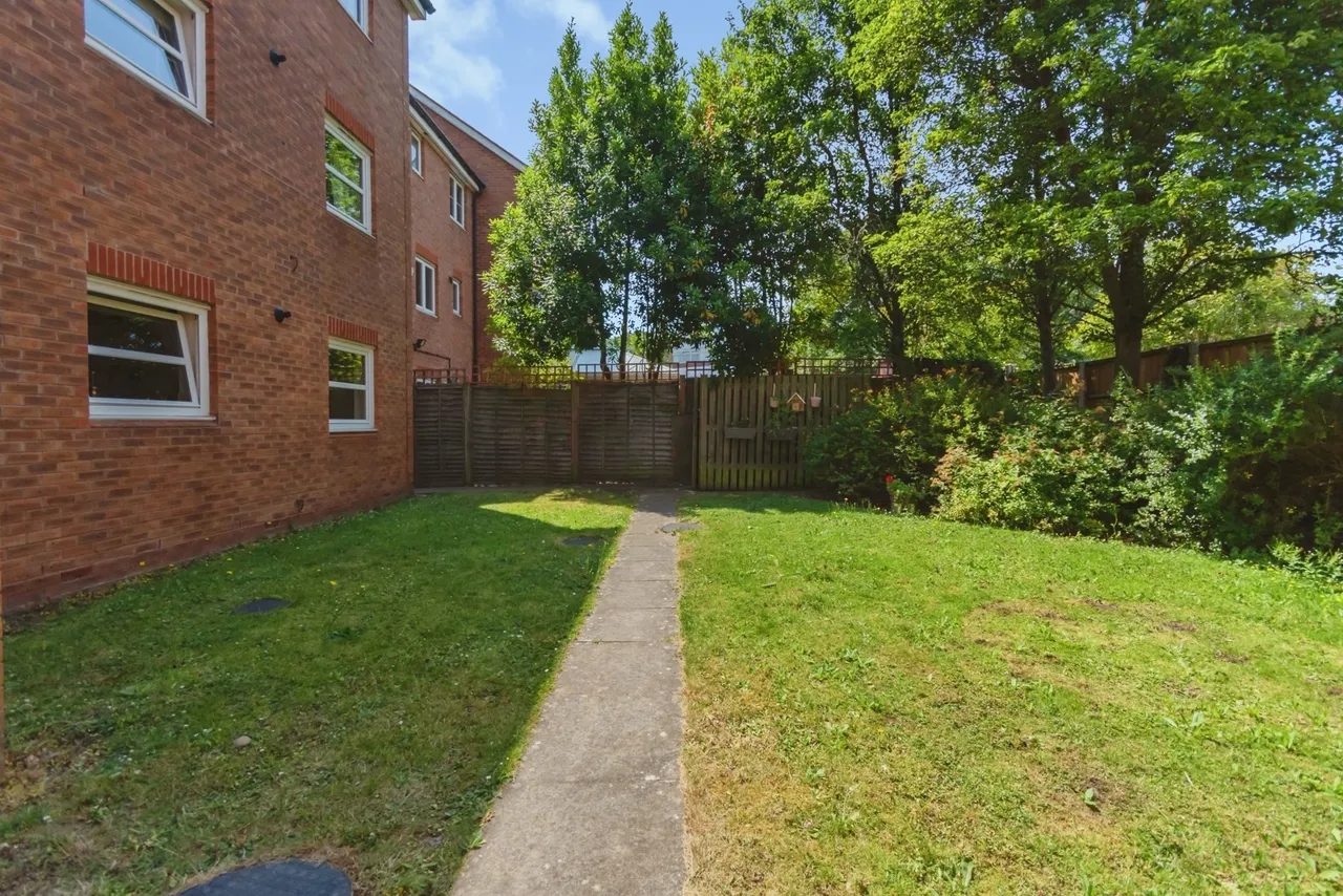 Vine Lane, Birmingham, West Midlands, B27, photo 14