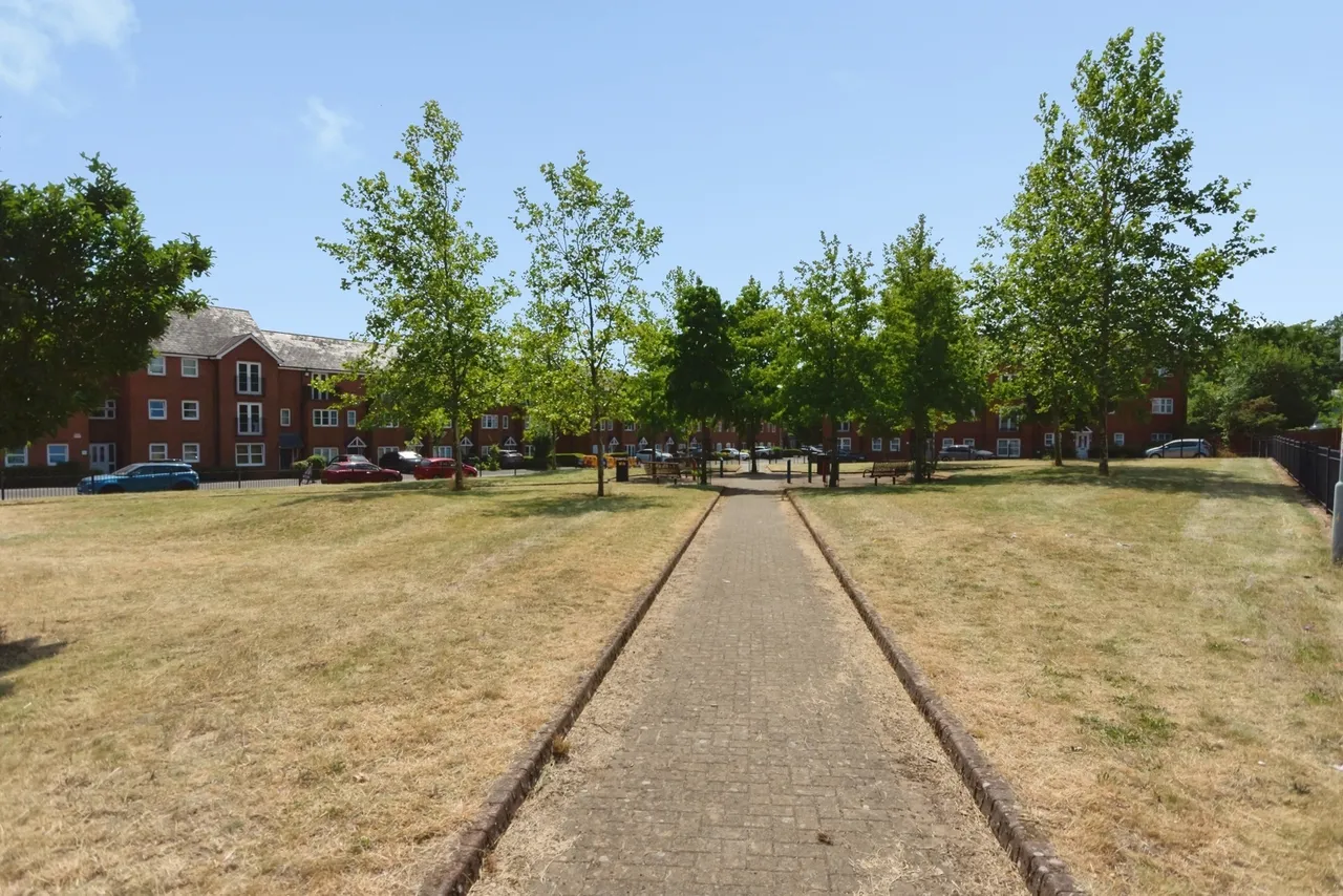 Vine Lane, Birmingham, West Midlands, B27, photo 15