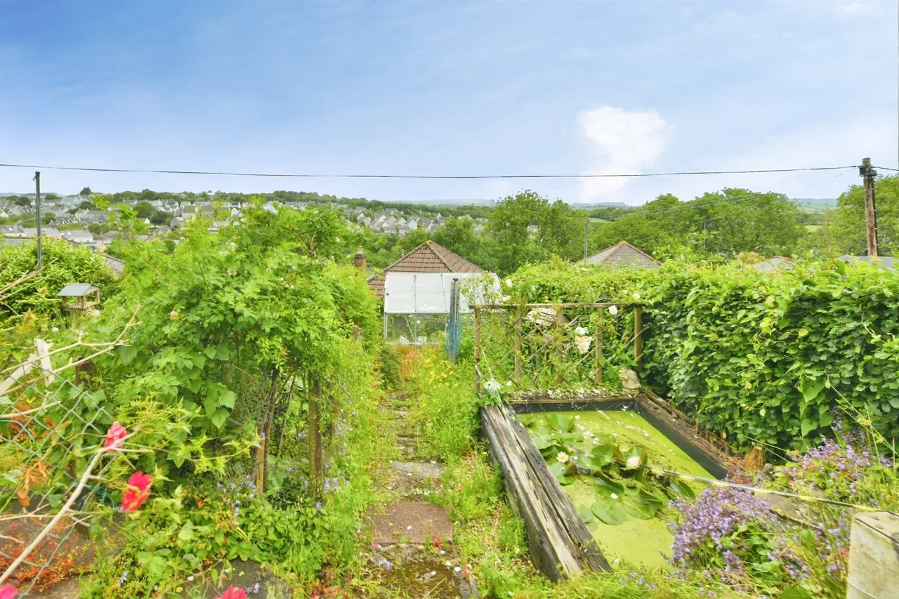 St. Annes Road, Saltash, photo 11