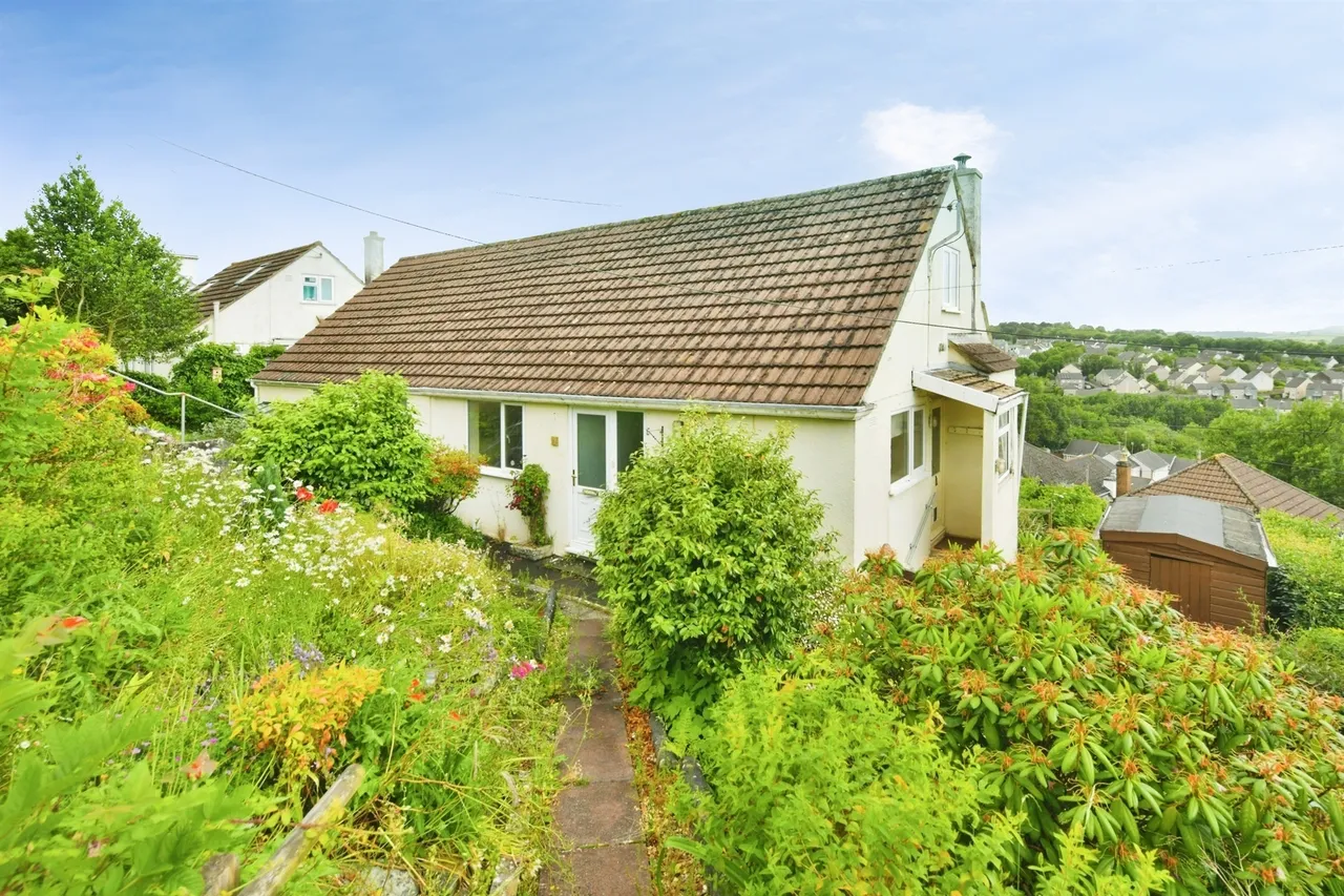 St. Annes Road, Saltash, photo 10