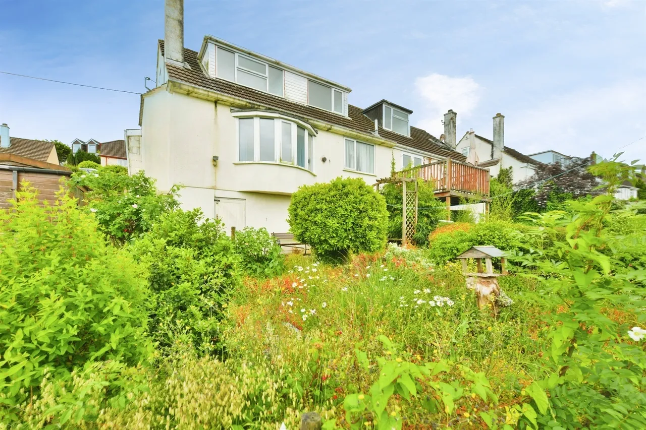 3 bed house for sale — St. Annes Road, Saltash