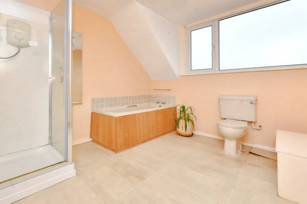 St. Annes Road, Saltash, photo 9