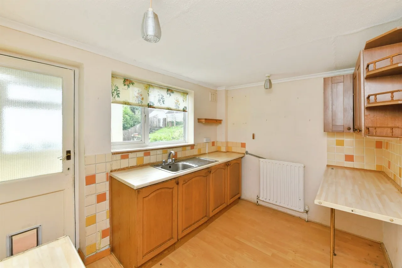 St. Annes Road, Saltash, photo 4