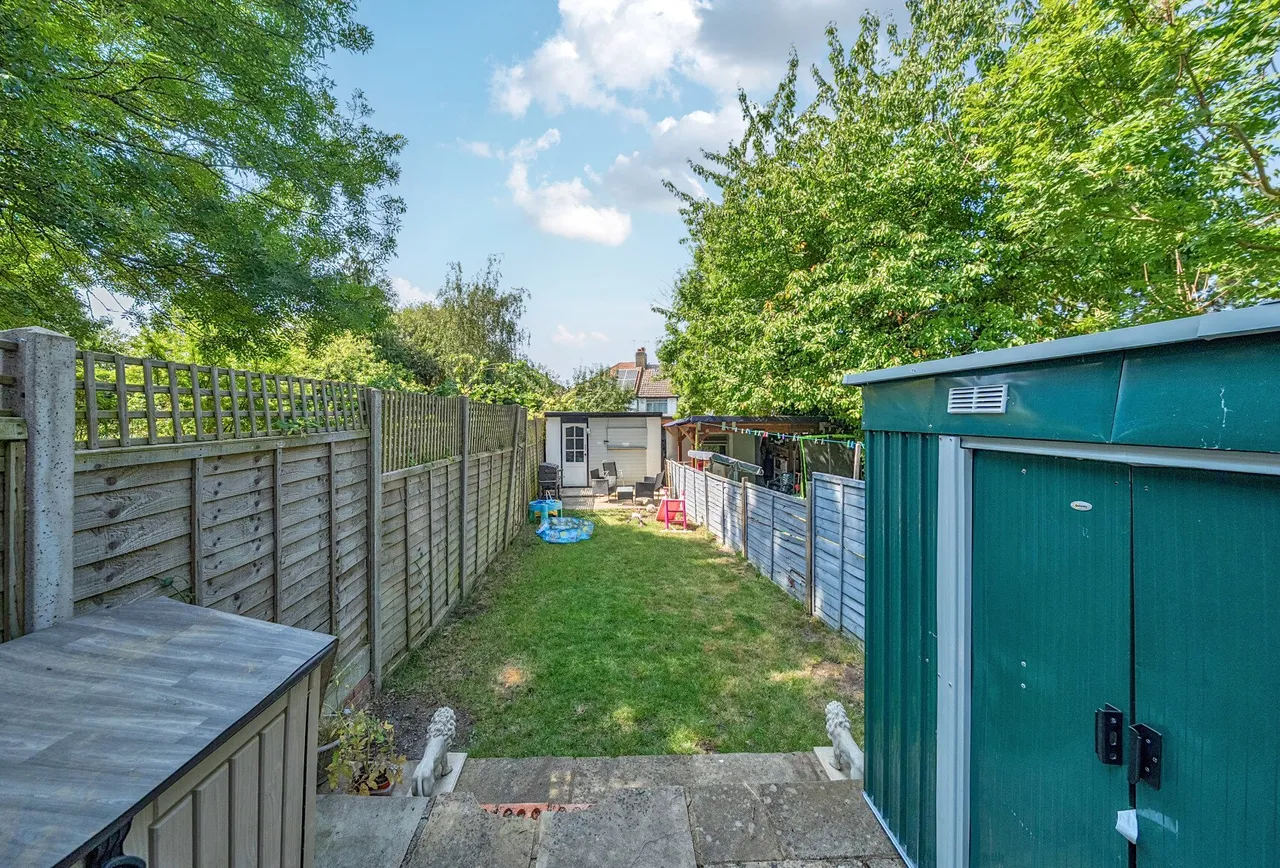 Townsend Lane, London, NW9 7JG, photo 9
