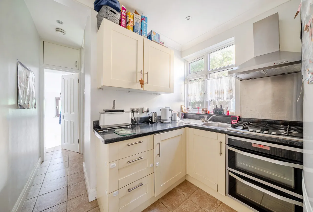 Townsend Lane, London, NW9 7JG, photo 4
