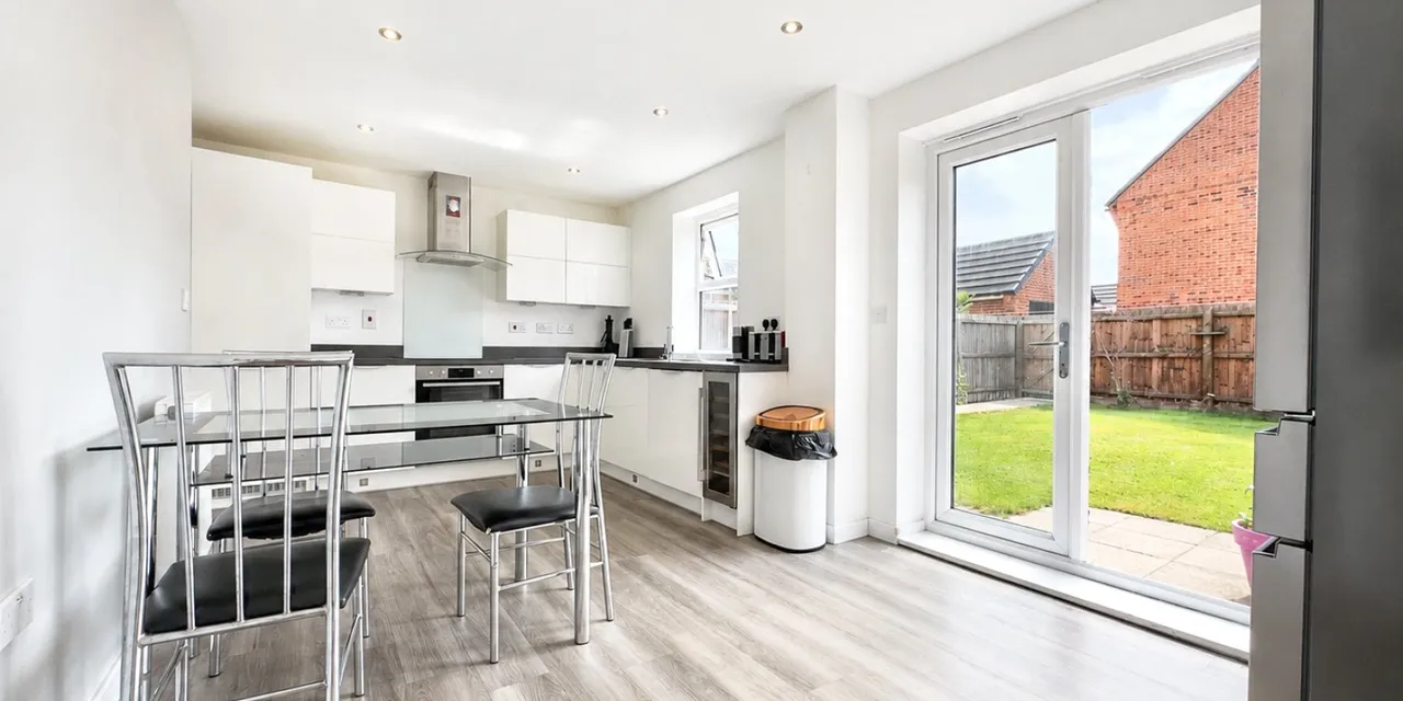 Webster Drive, Upton, CH49, photo 4