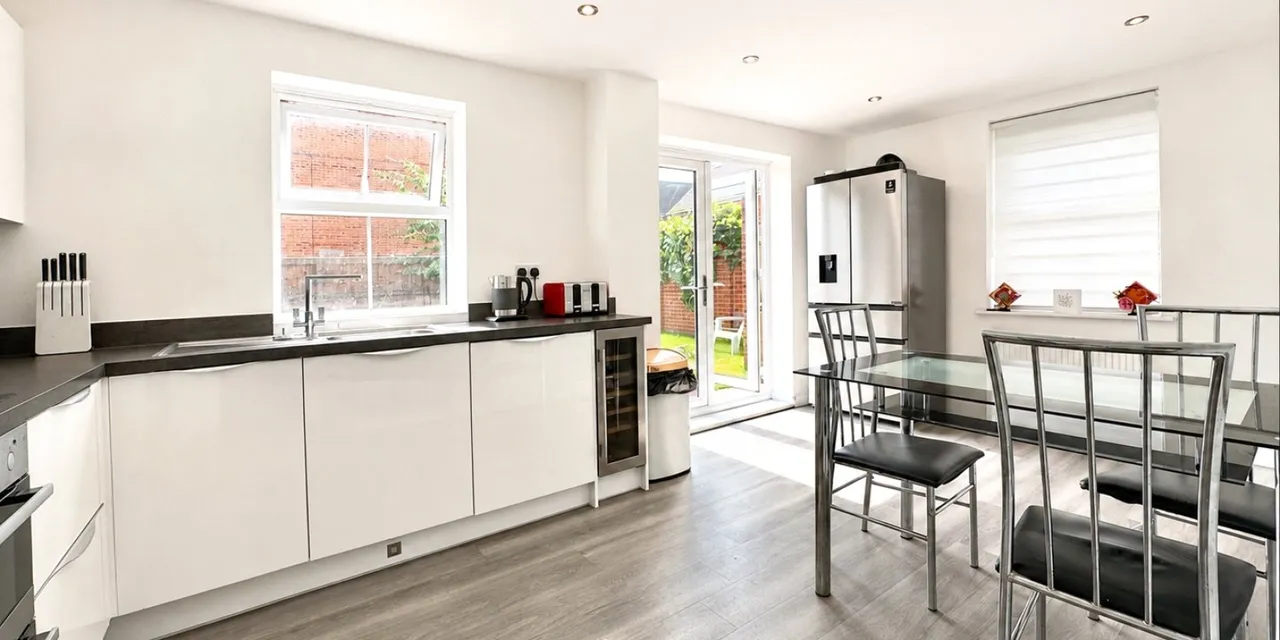 Webster Drive, Upton, CH49, photo 5