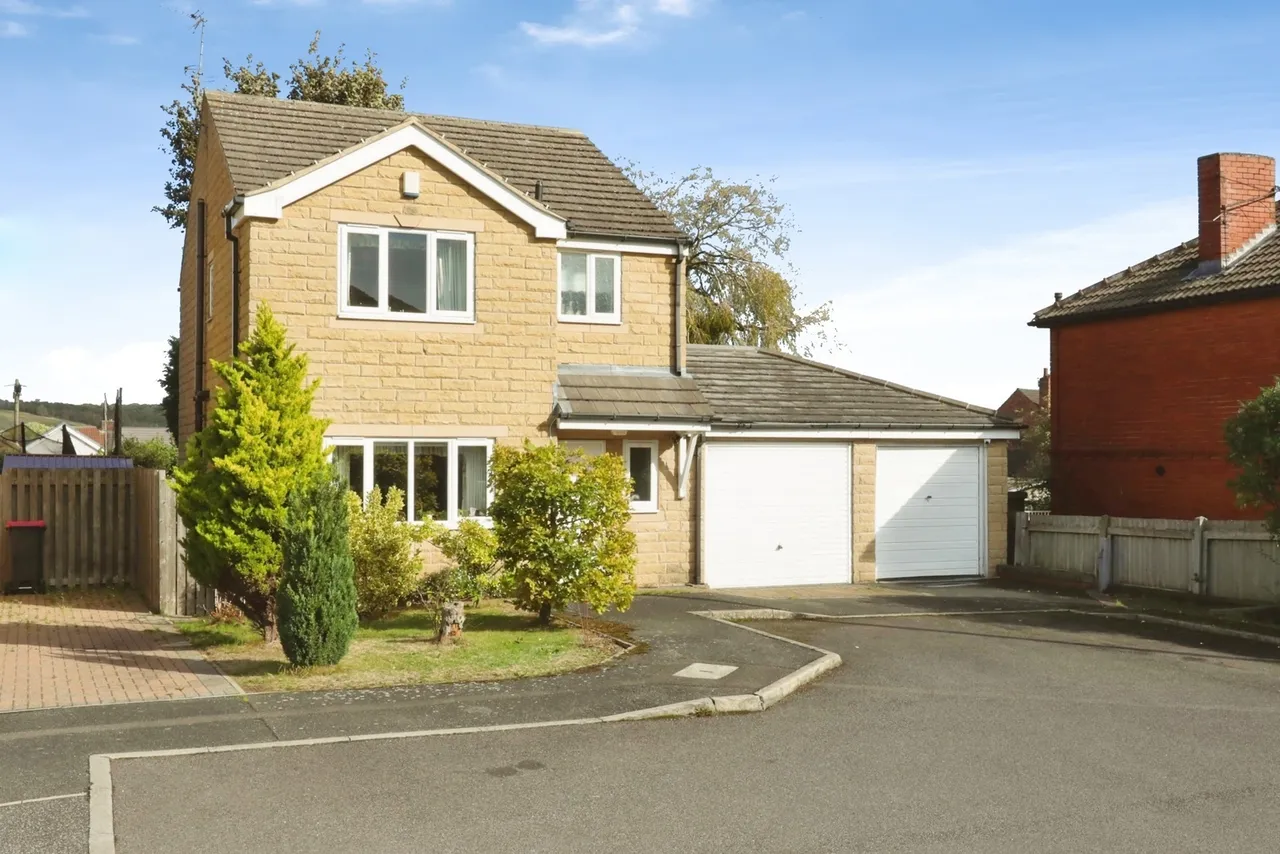 3 bed house for sale, Waverley Avenue, Thurcroft, S66