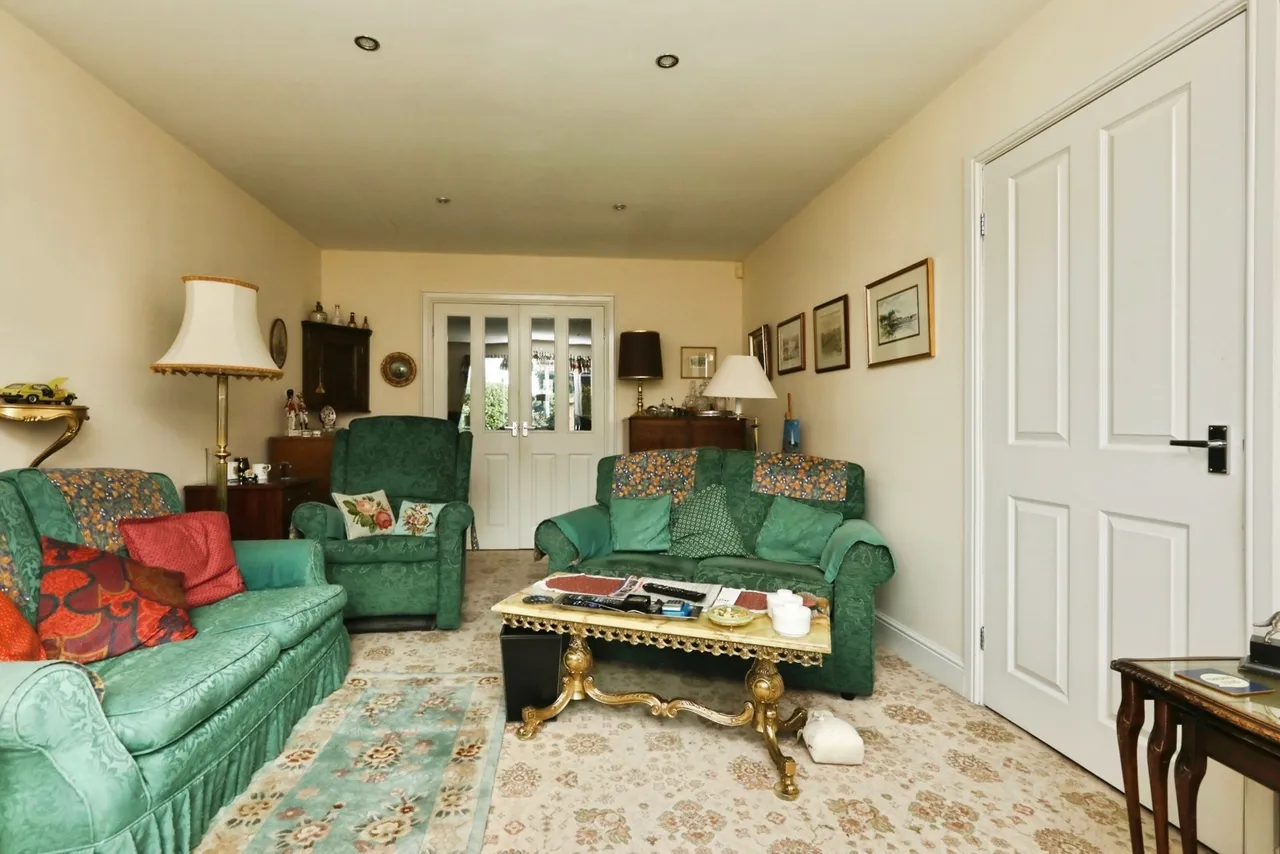 Waverley Avenue, Thurcroft, S66, photo 6