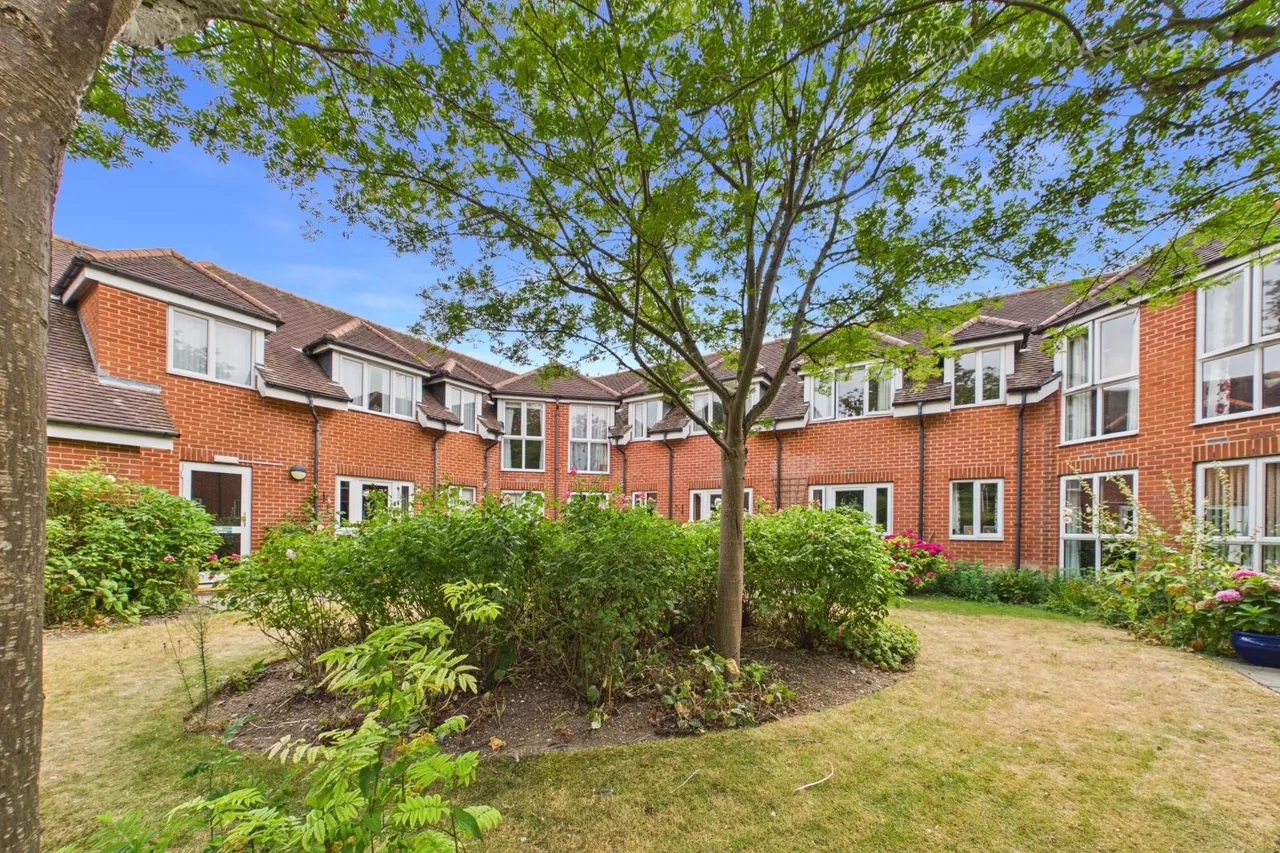 Collingwood Court, Royston, SG8, photo 9