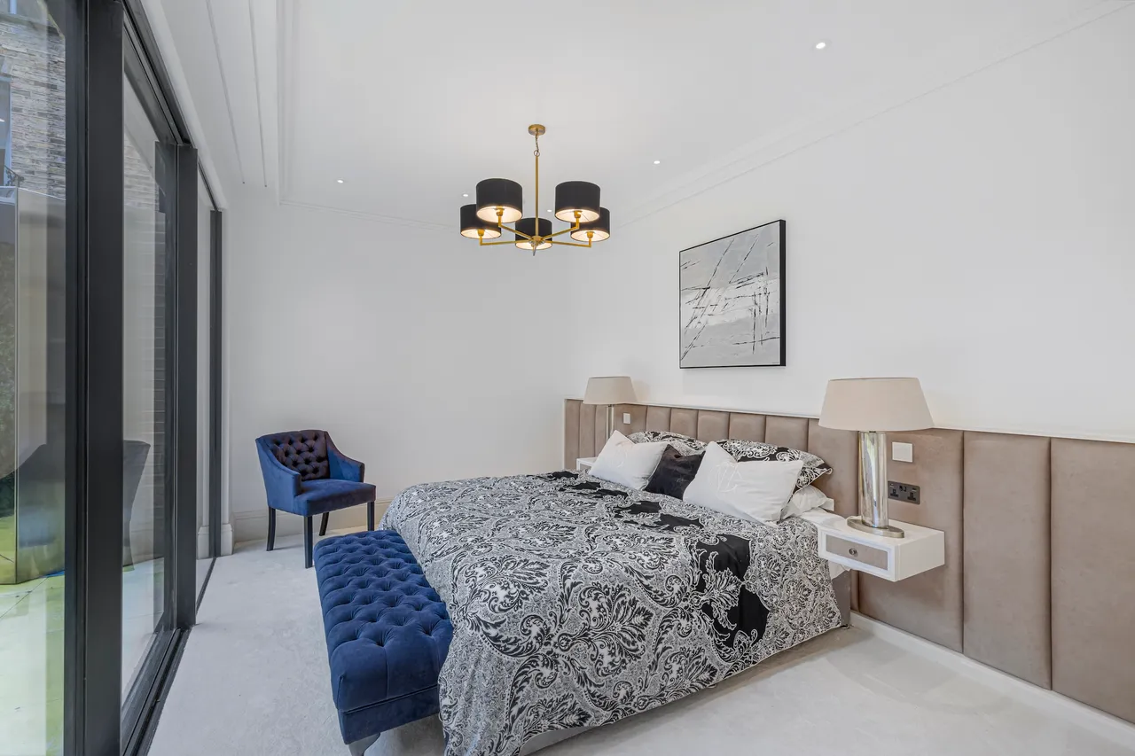 Vicarage Gate, Kensington, London, photo 12