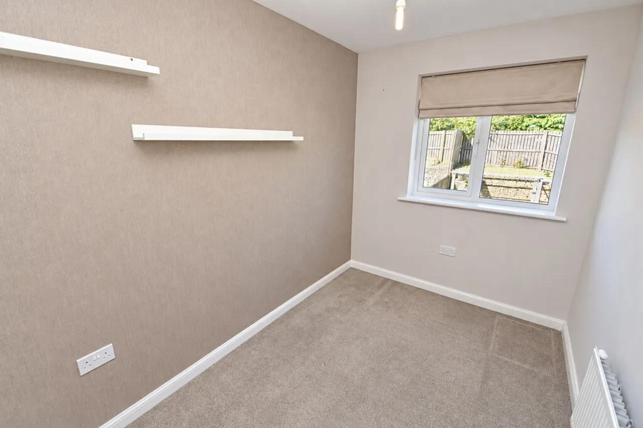 Keighley, BD22, photo 14