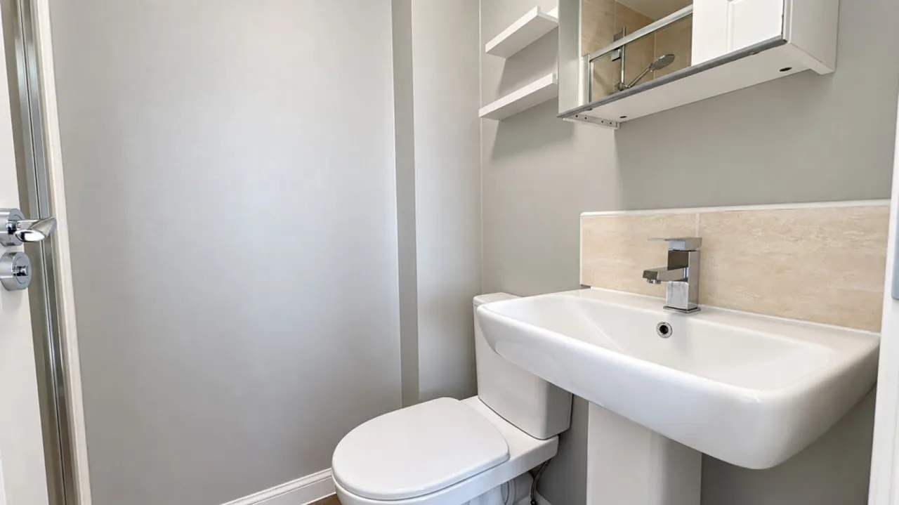 Keighley, BD22, photo 17
