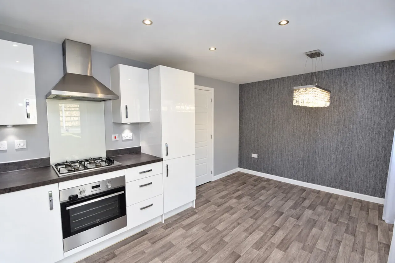 Keighley, BD22, photo 7