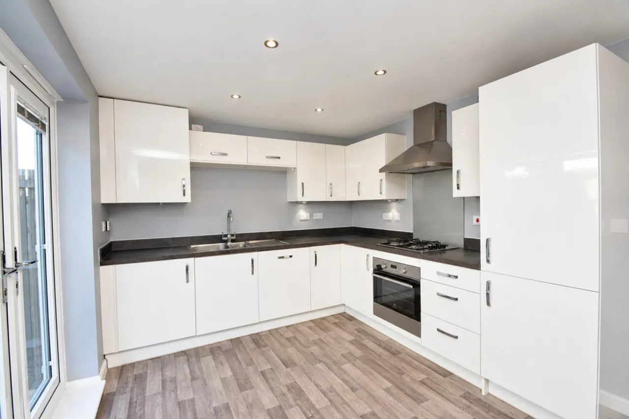 Keighley, BD22, photo 8